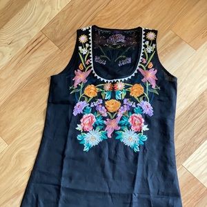 Ladies Embroidered Linen Tunic NEW!